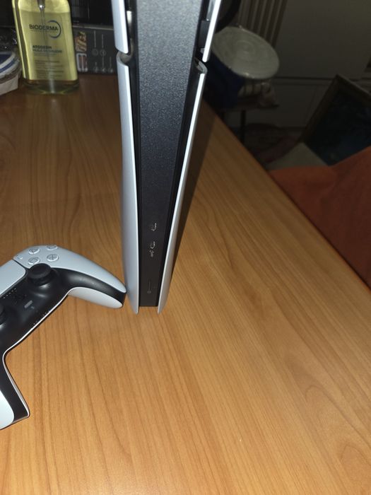 Vănd playstation 5 slim