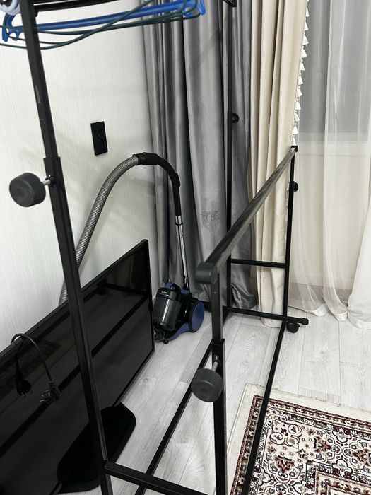 Стойка, вешалка для вещей