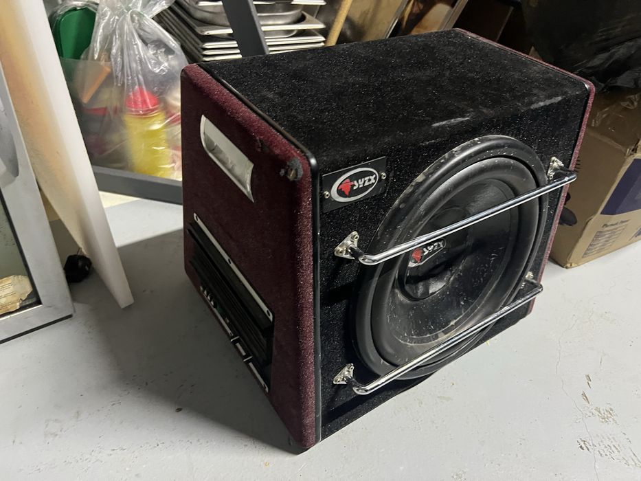 Сабвуфер на авто 5000тг