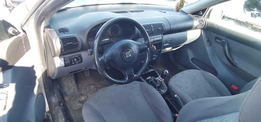 Сеат Леон 2001г.