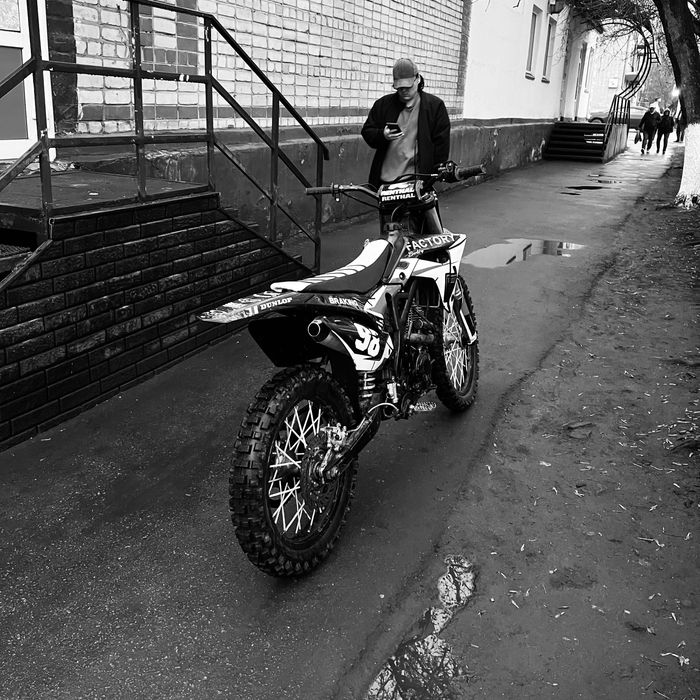 Продам эндуро 300