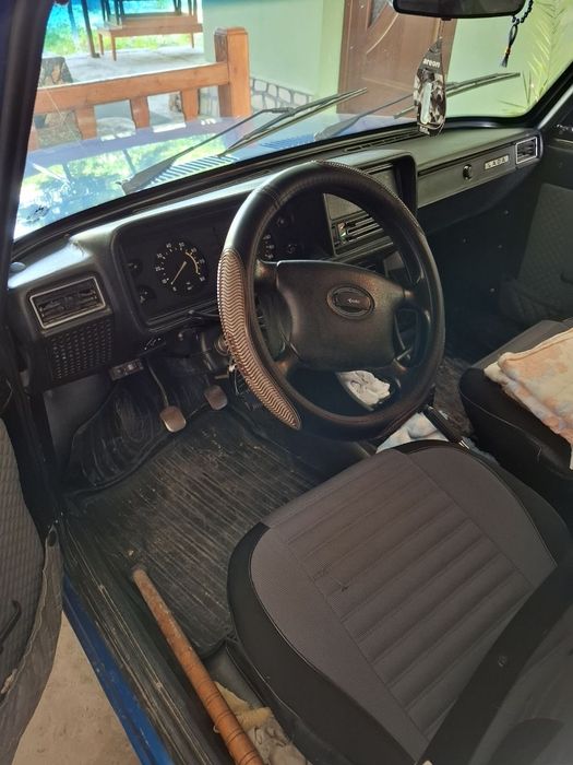 Jiguli vaz 2104 siniy