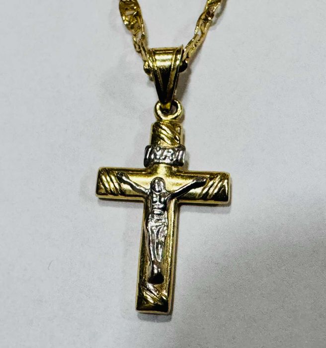 Златен синджир с кръст 14 К 585 /3,68 гр.