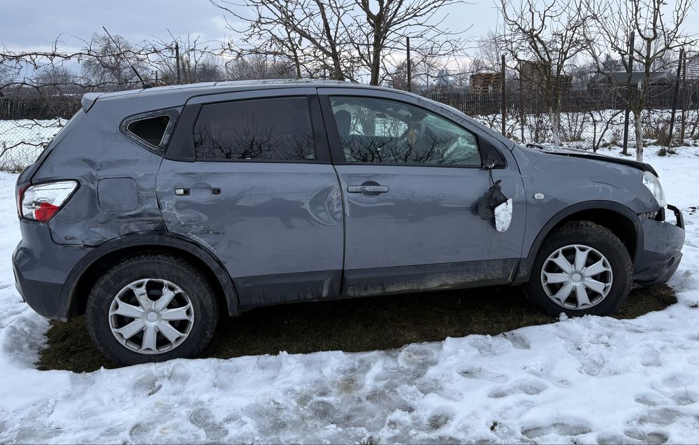 Vand / Dezmembrez Nissan Qashqai 2.0 diesel  4x4