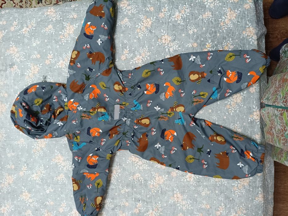 Продам осеный камбинизон crooks