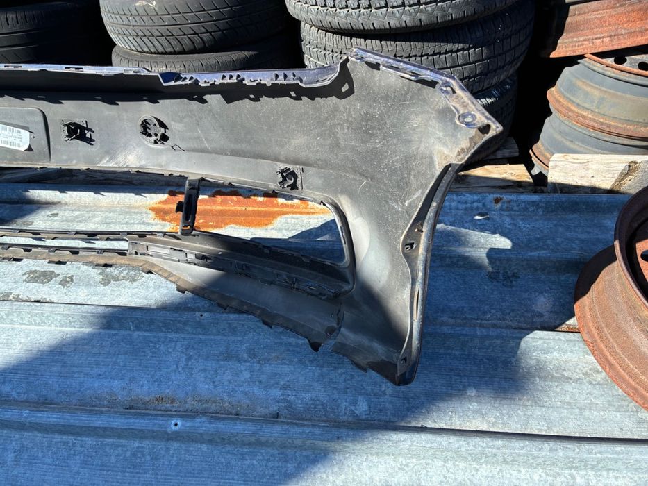 Предна броня Vw Touran. Тоуран. 15-20г. 5TA807221A-L. Оригинална.