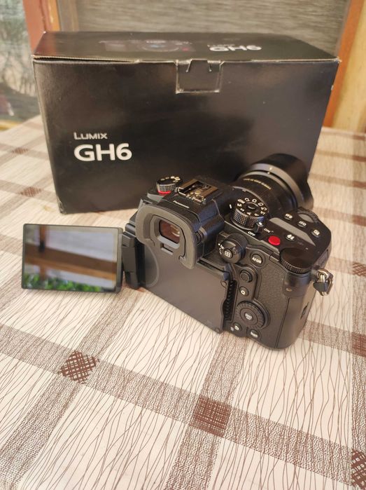 PanasonicLumix GH6 + Обектив Panasonic Leica 12-60mm f/2.8-4+аксесоари
