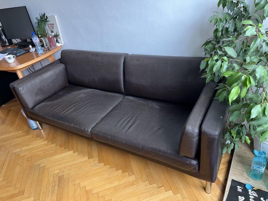 Двуместен кожен диван IKEA
