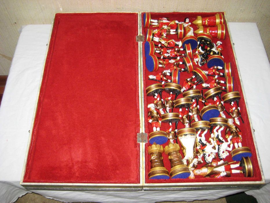 Шахмат необычный роскошный фигуры все целый идеальном состоянии!