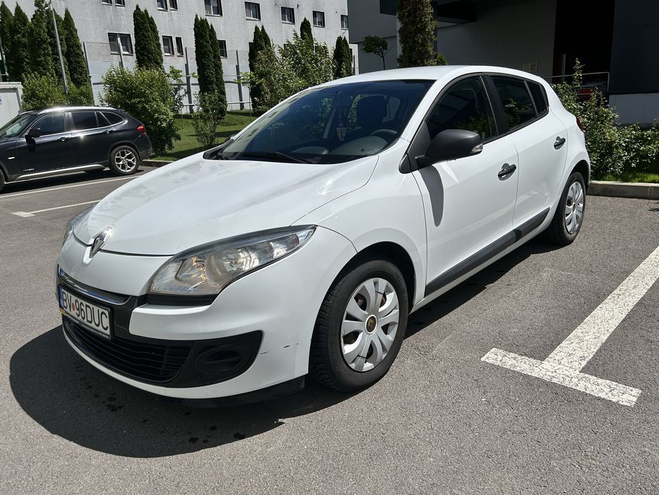 RENAULT Megane 2013 — imagine 2