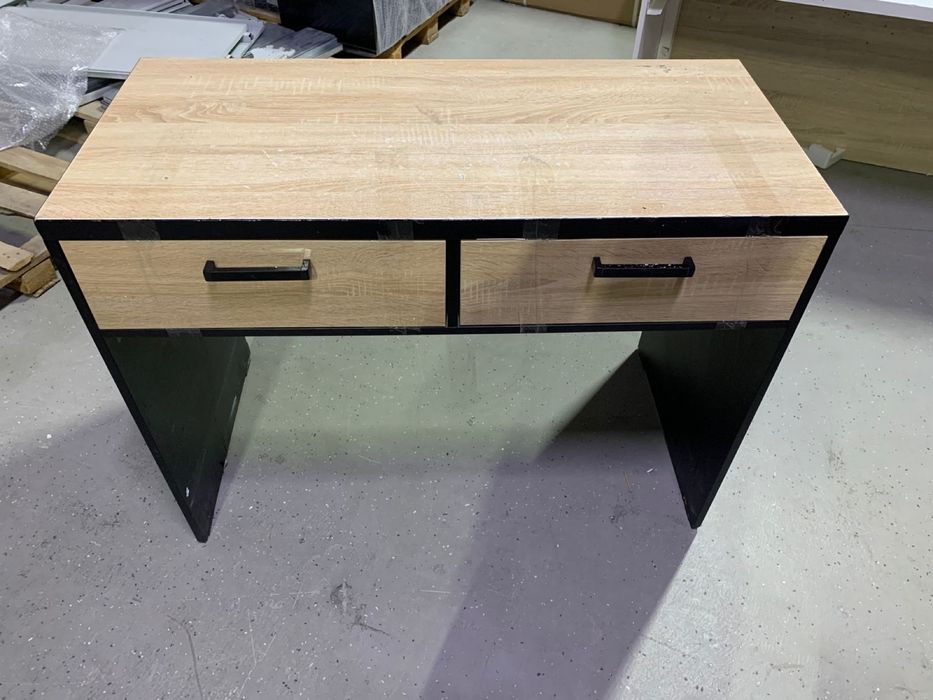 Офисные мебели столы и скамья