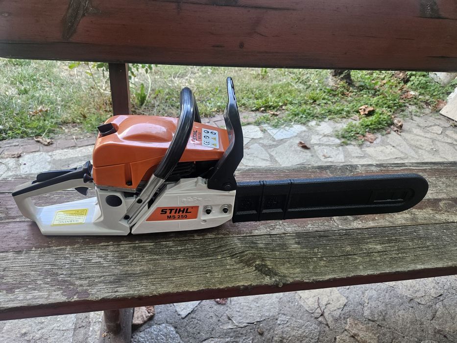 STIHL MS 250 Нова