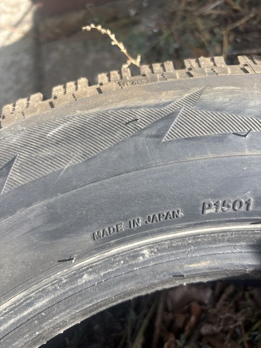 Зимние автошины 185/65R14 BRIDGESTONE.