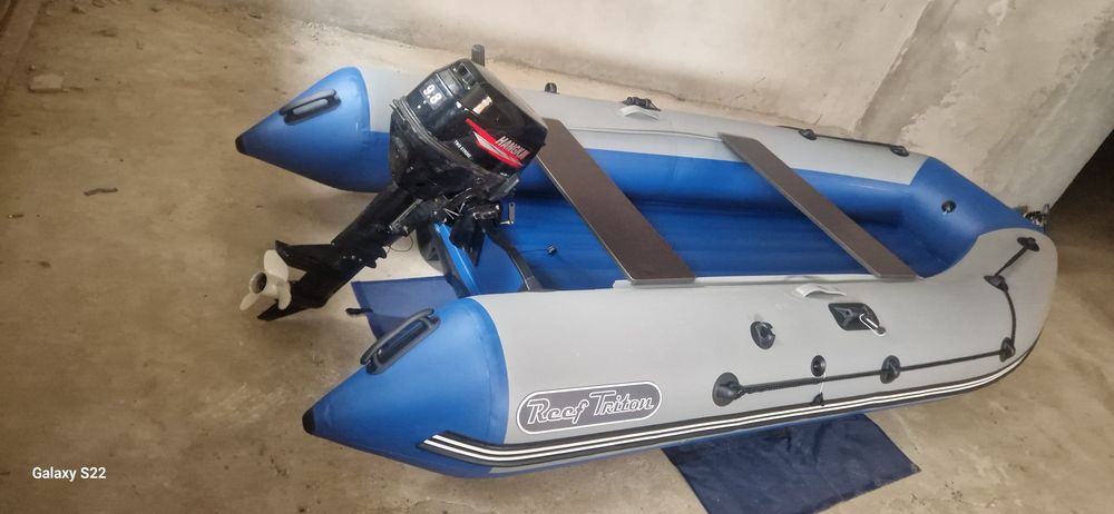 Лодка Reef triton