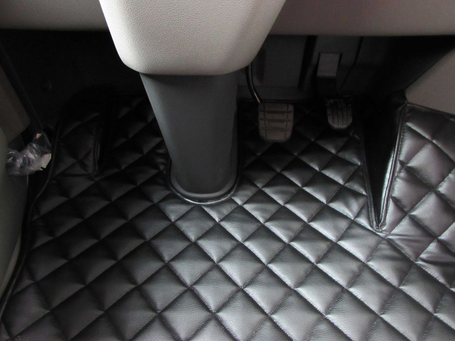 Стелки за камион Скания С500 Scania S500 2017+ равен под Еко кожа