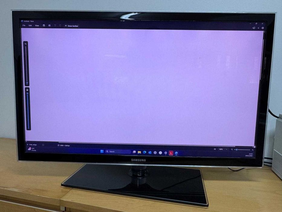 TV LED Samsung 37” UE37D5000 Full HD – 4x HDMI – stand inclus