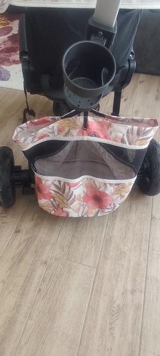 Триколка KinderKraft Easytwist