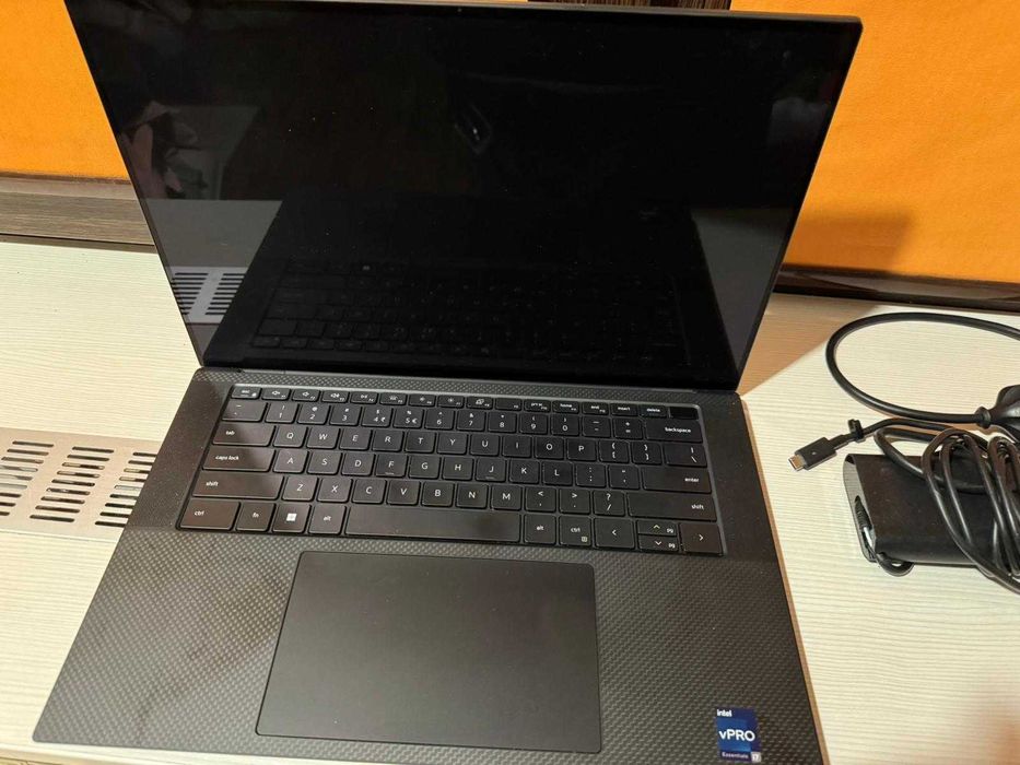 Laptop dell precision 5570 i7 32RAM 8GB GPU