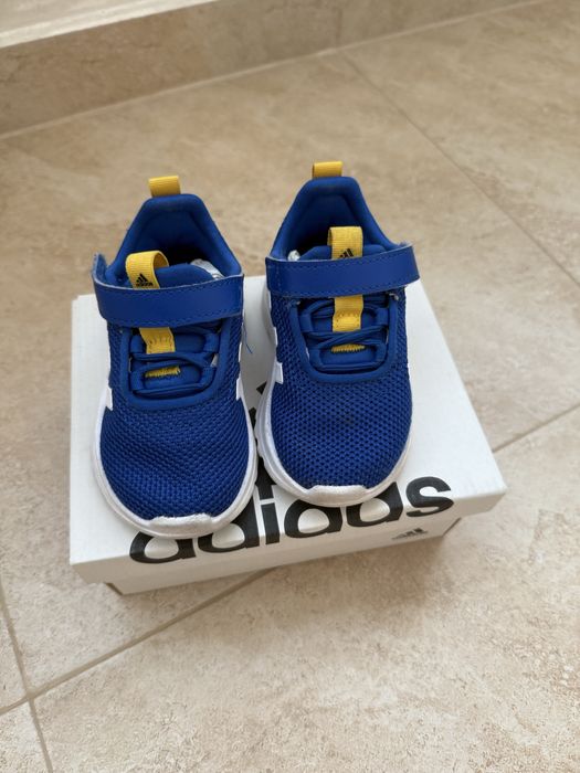 Детски маратонки Adidas - размер 20