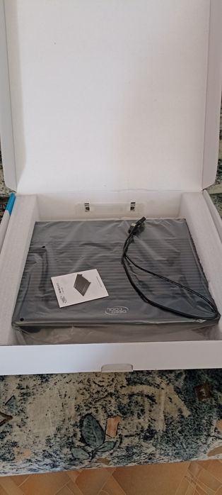 Продам кулер для ноутбука.