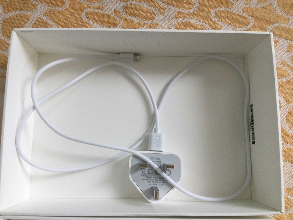 Таблет Apple 128 GB, 4 gen / поколение