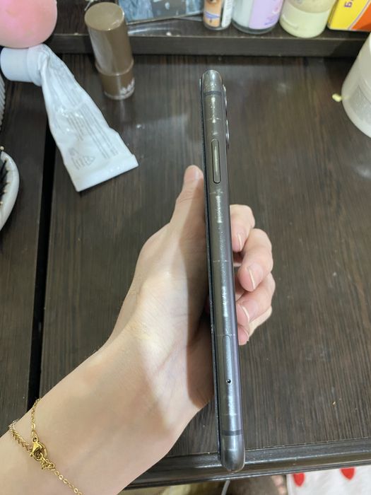 Айфон 11 срочно договор есть