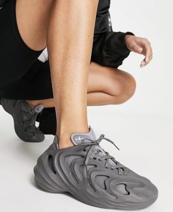 Кроссовки Adidas