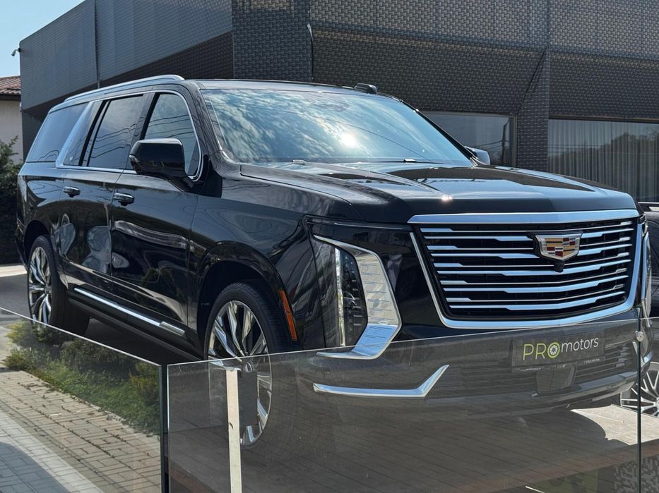 Cadillac Escalade Cadillac Escalade ESV Luxury Platinum Model NOU 2026