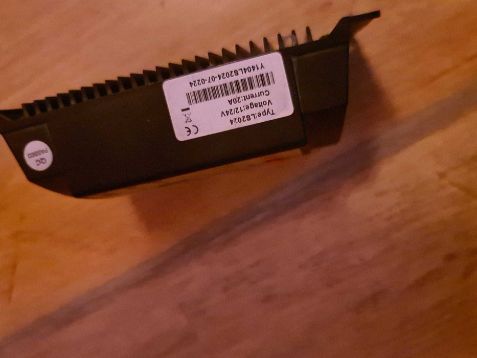 Combinator baterii Victron Energy Cyrix-ct 12/24V 120A  controler pvm