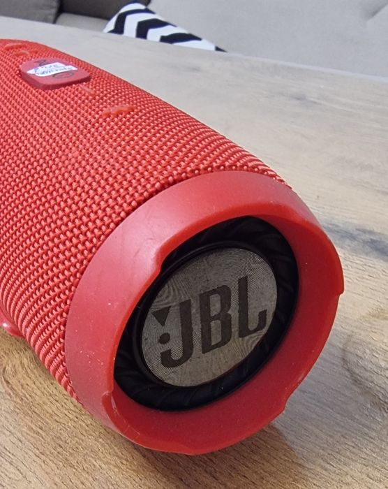 Блутут колонка JBL CHANGE 3