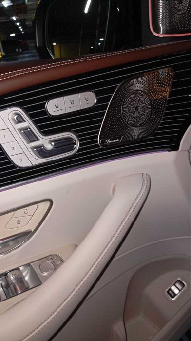 Mercedes-Benz Maybach GLS 600 год 2025