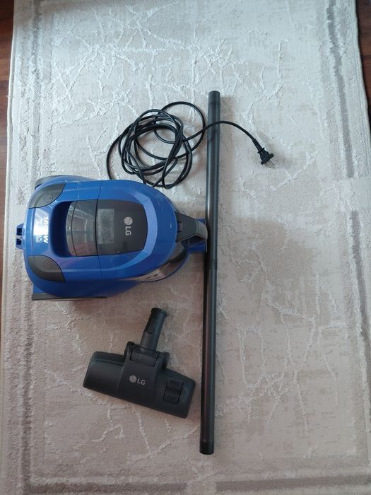 Продам  пылесос LG  20000 тенге