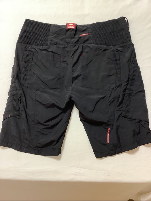 Pantaloni scurti E.S.marime 52