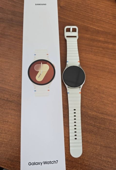 Samsung watch 7 белый