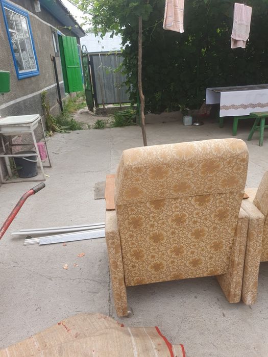 Продам кресло Б/У