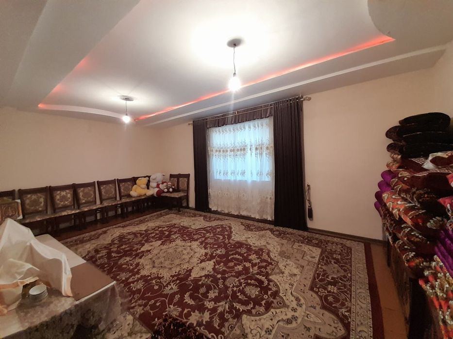 Ховли жой Нурафшон йул устида