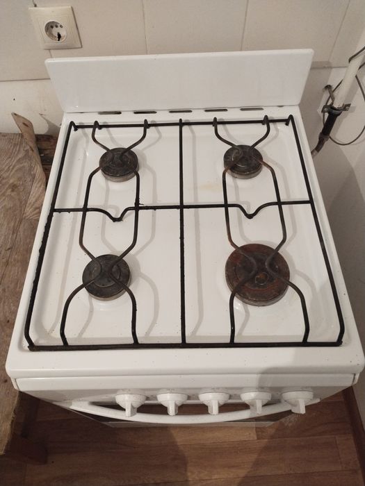 Продам бу газовую плиту