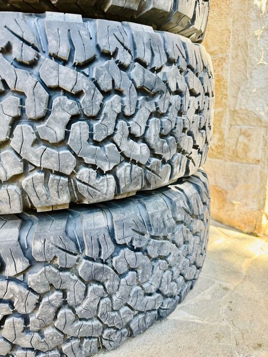 Set 5 anvelope AT BF Goodrich (BFG) KO2 265/70 R17 foarte bune!