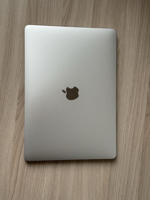 MacBook Pro 13” / Core i5 / 8GB / SSD / Отличное состояние