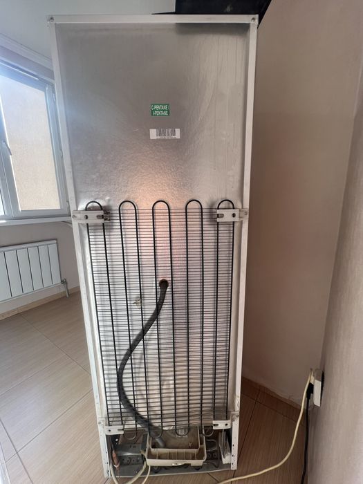 Продам холодильник BEKO, 2 камеры.