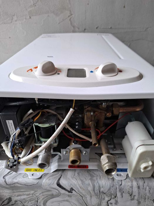 Instant Ferroli pe gaz