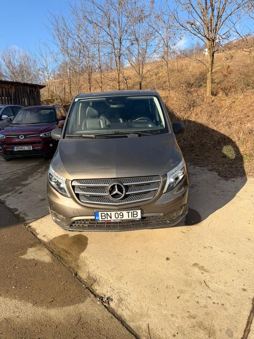 Vand Mercedes Vito Tourer 8+1 locuri 4x4