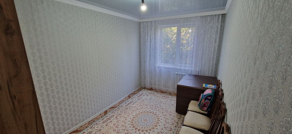 Продам 3 комнатую квартиру в районе маг.Урал