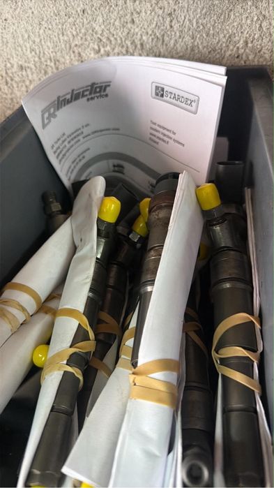 Продавам дюзи 0445110209 за БМВ със стенд