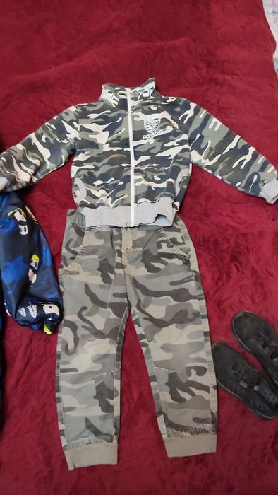 Комбинезон,+ куртка, кофта, штаны