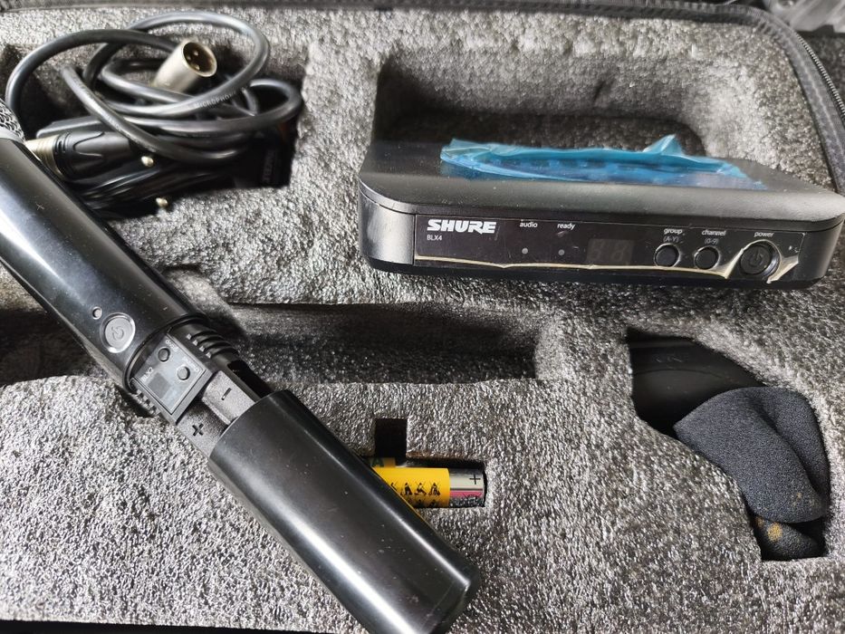 Microfoane SHURE probă garanție fără nici o problemă originale 1500ron