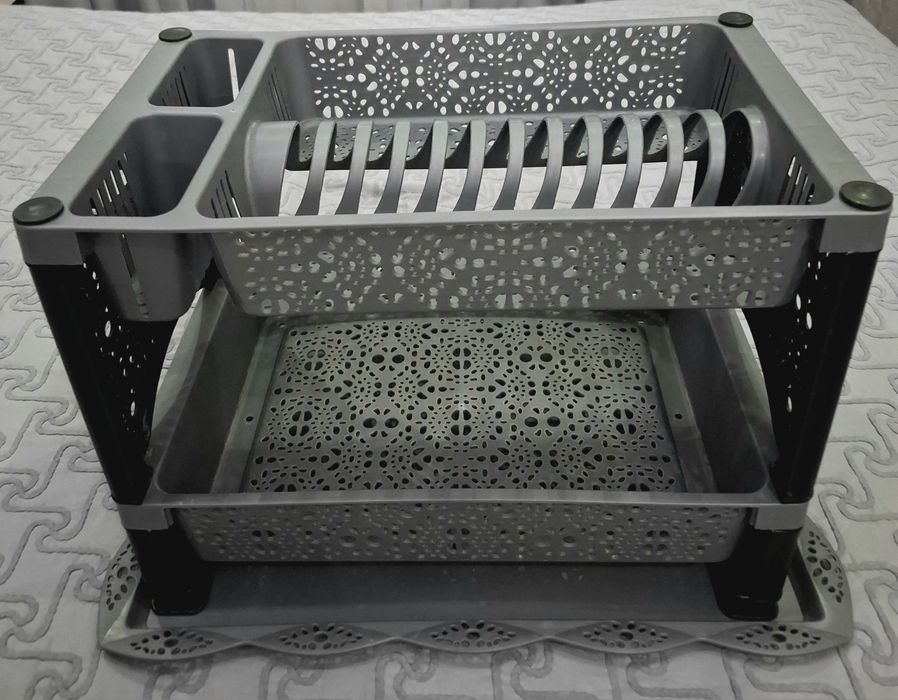 Продаётся сушилка для посуды.2х ярусная.