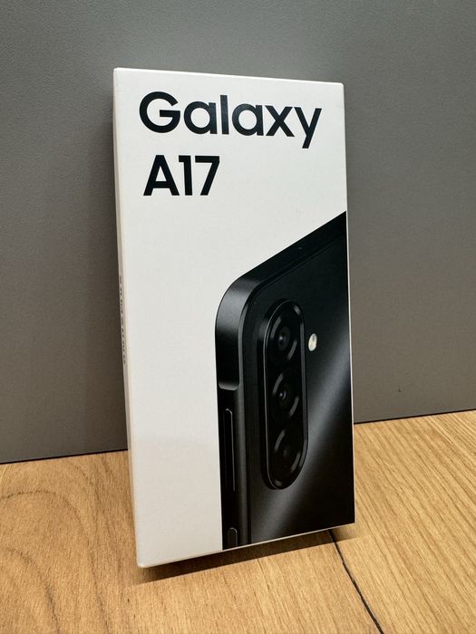 Samsung galaxy A 17 новый