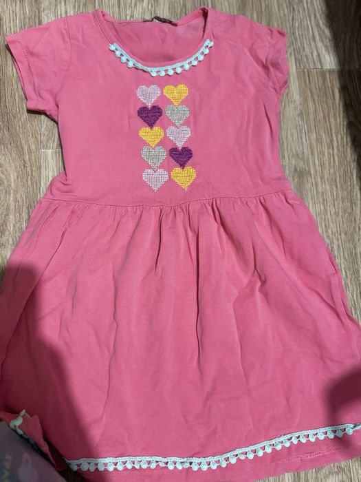 Платья, футболки, лосины, кофты куртки и др