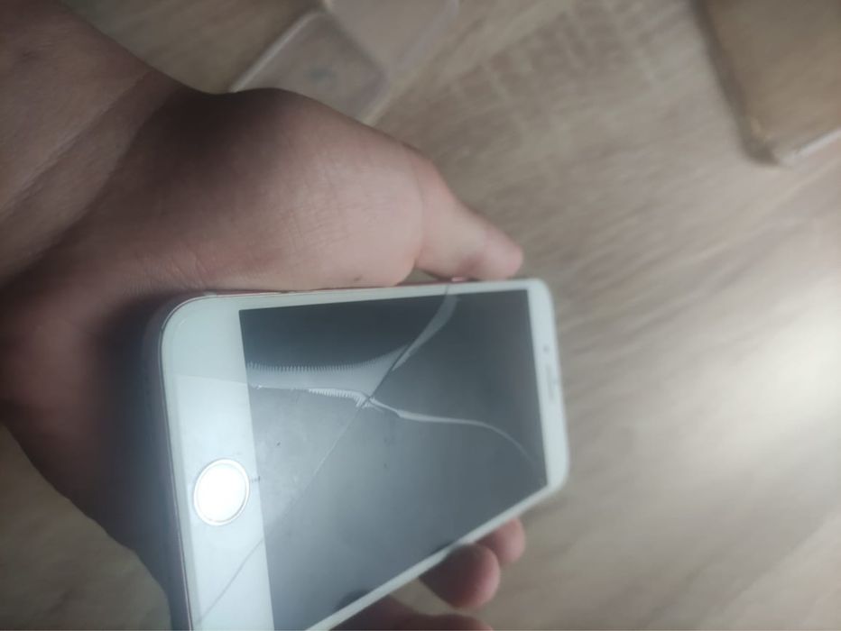 iPhone 7 Срочно!!! Торг есть